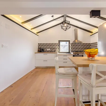 Cozy In With Kitchen Holiday home *